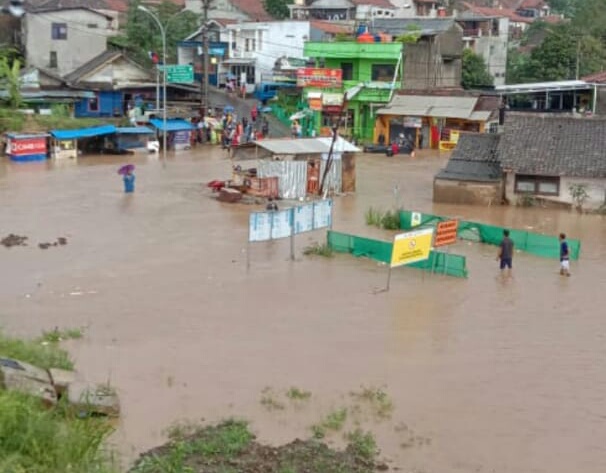 Warga Korban Banjir di KBB Tagih Ganti Rugi yang Dijanjikan KCIC Warga Korban Banjir di KBB Tagih Ganti Rugi yang Dijanjikan KCIC