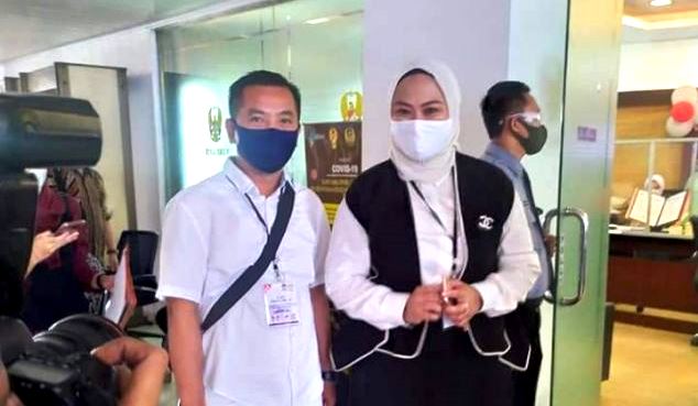 Bapaslon Bupati dan Wakil Bupati Karawang Jalani Pemeriksaan Kesehatan
