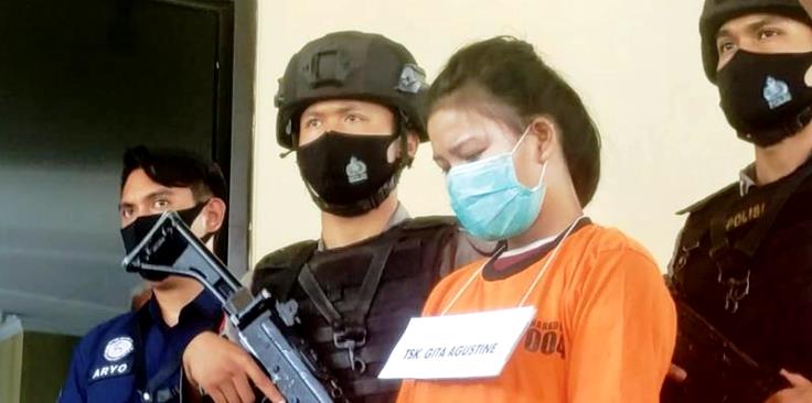 Gadis Cantik Terciduk Gara-gara Narkoba