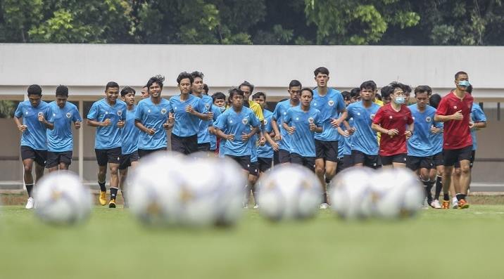 Garuda Muda Disambut Cuaca Hangat