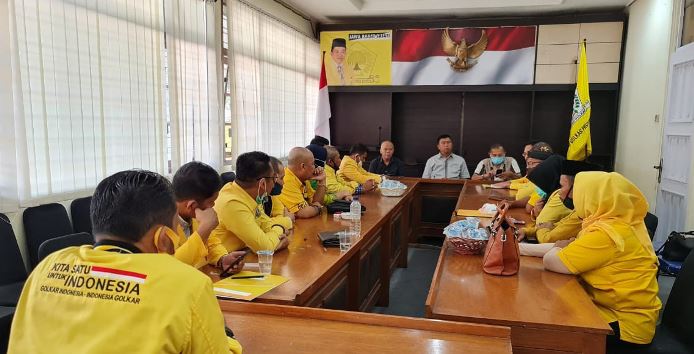 Mosi Tak Percaya Golkar Jabar, Tegaskan Kepengurusan Eka Supriatmaja Klaim Tidak Masalah Mosi Tak Percaya Golkar Jabar, Tegaskan Kepengurusan Eka Supriatmaja Klaim Tidak Masalah