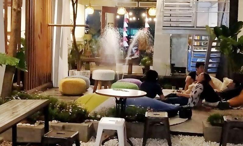 Kerja Sambil Santai di H04 Coworking dan Cafe