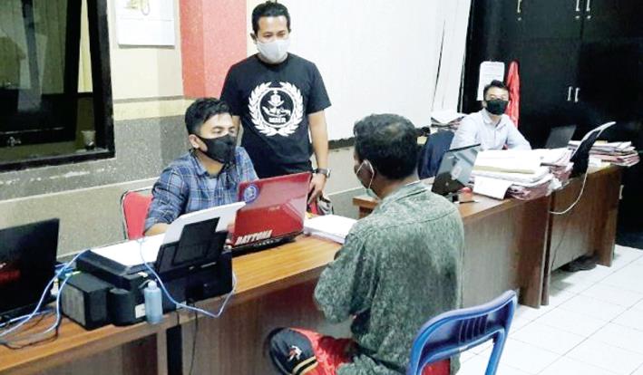 Miras Disita, Pria Ini Nekat Tabrak Gerbang Mapolresta Tasik