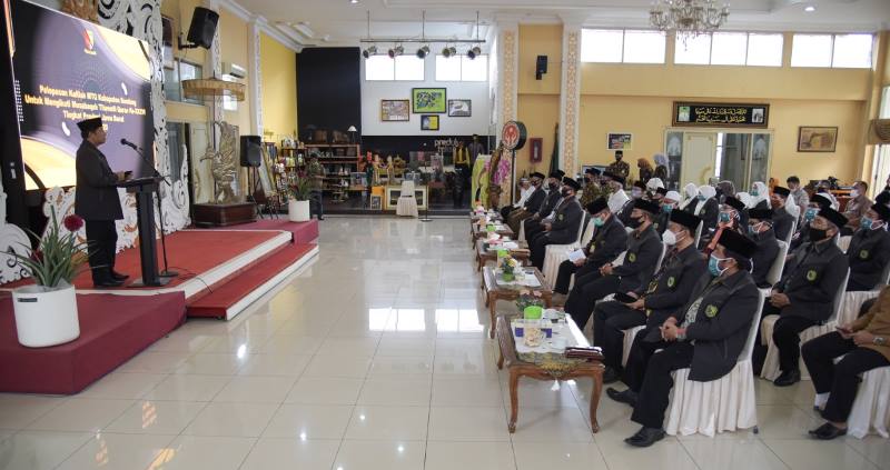 Kafilah Ikuti MTQ, Bupati: Jadikan Quran Jalan Hidup 