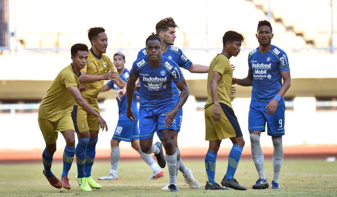  Hujan Gol di Stadion GBLA