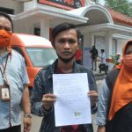 Pengunggah Lamaran Kerja Berserakan Meminta Maaf
