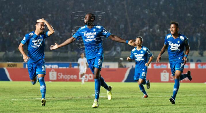 Hari Ini, Robert Pastikan Castillion dan Kim Jeffrey Kembali Berlatih Hari Ini, Robert Pastikan Castillion dan Kim Jeffrey Kembali Berlatih