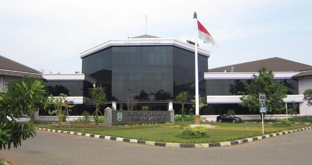Layanan Baik RSUD Karawang Diganjar Penghargaan