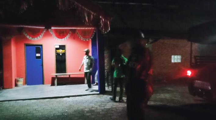 Nekat Beroperasi saat Pandemi, Satpol PP Geruduk Tempat Karaoke
