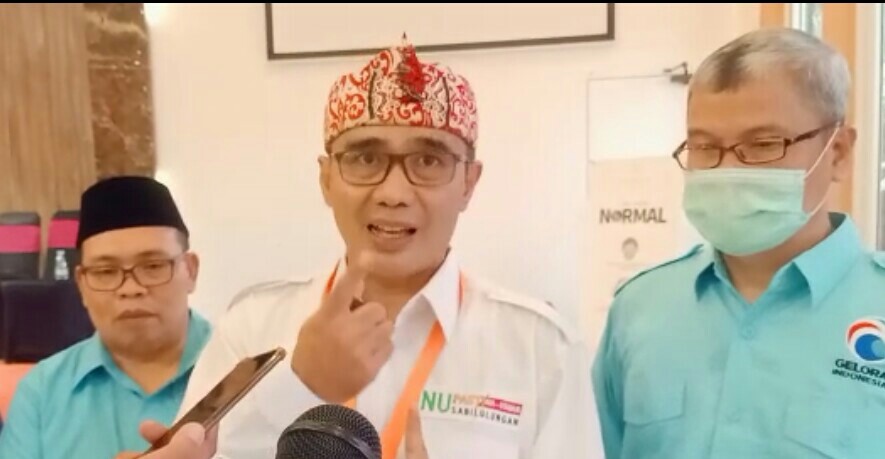 Begini Penilaian Dadang Rusdiana Terhadap Pasangan Nia-Usman Begini Penilaian Dadang Rusdiana Terhadap Pasangan Nia-Usman