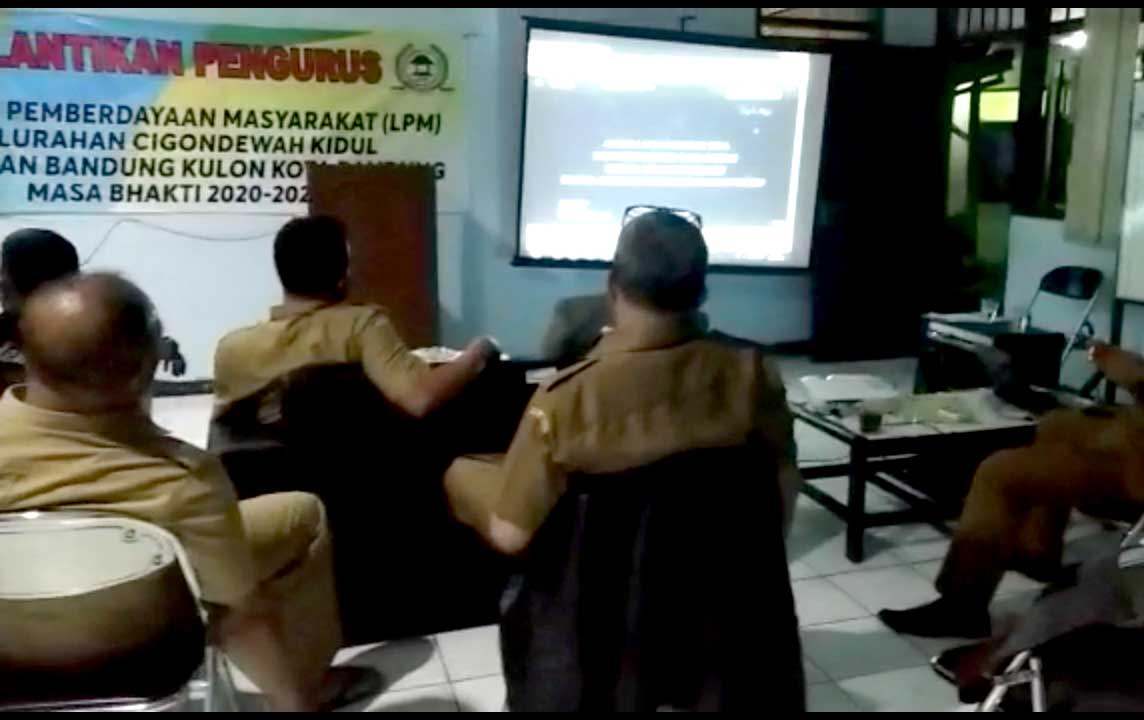Viral! ASN Kota Bandung Karaokean di Acara LPM, Diduga Dilakukan Ketika Jam Kerja Viral! ASN Kota Bandung Karaokean di Acara LPM, Diduga Dilakukan Ketika Jam Kerja