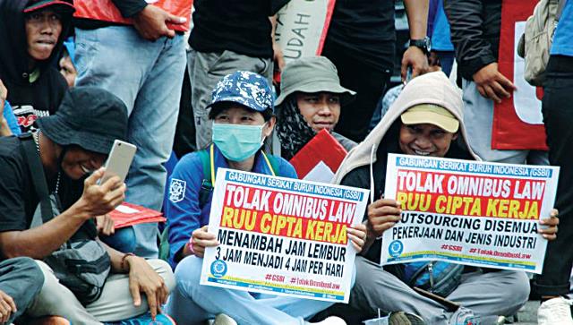 RUU Cipta Kerja Masih Berpolemik
