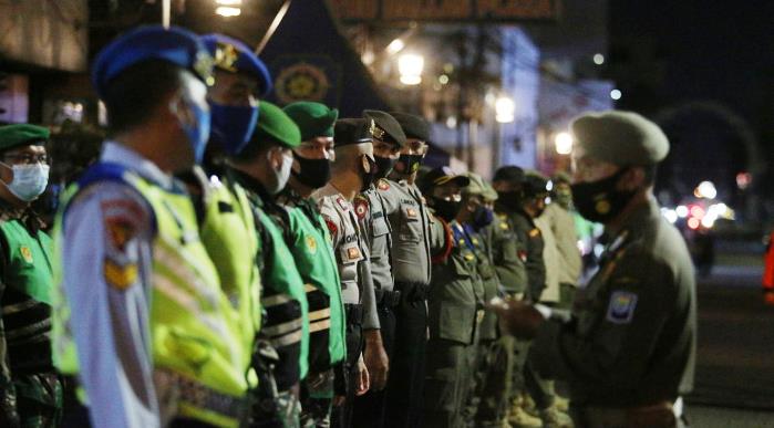 Bubarkan Kerumunan, Gugus Tugas Bentuk Tiga Tim Penegak Hukum