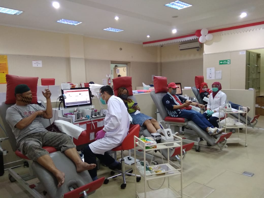 Selama Pandemi Covid-19 Stok Darah PMI Tidak Sebanding dengan Permintaan Selama Pandemi Covid-19 Stok Darah PMI Tidak Sebanding dengan Permintaan