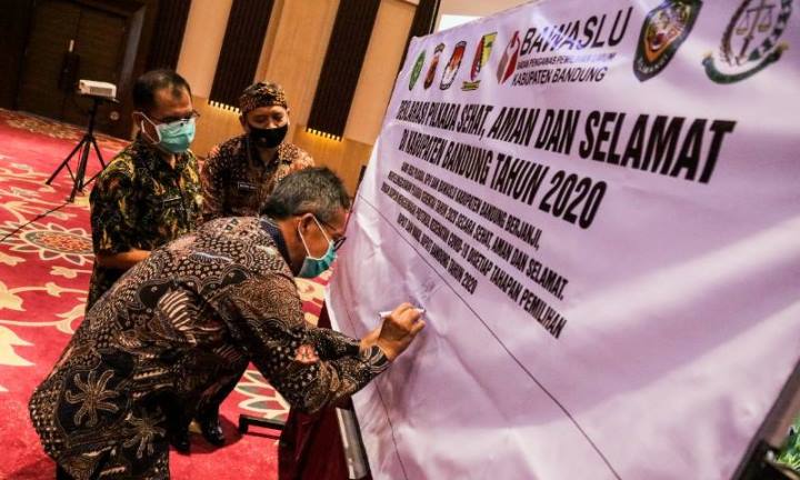 Ciptakan Iklim Politik Kondusif Melalui Desk Pilkada Ciptakan Iklim Politik Kondusif Melalui Desk Pilkada