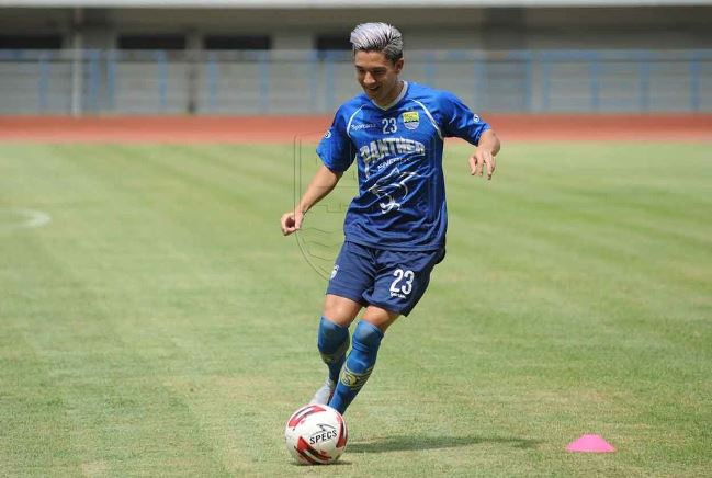 Kim Jeffrey Alami Patah Tulang Rusuk