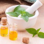 Tips Aman Memberikan "essential oil" untuk Buah Hati