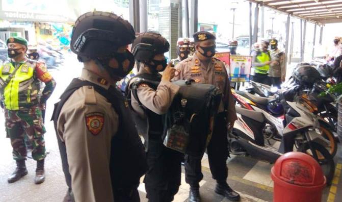 Perketat Pengawasan Prokes, Polisi Gencarkan Razia di Keramaian