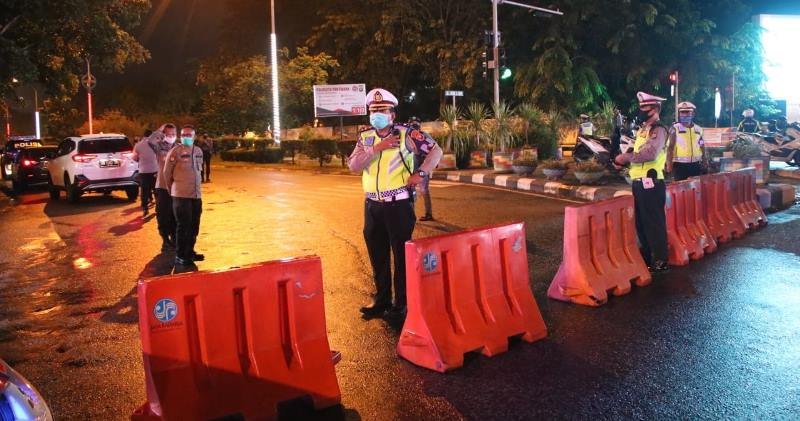 Pemkot Ancam Berlakukan Jam Malam Pemkot Ancam Berlakukan Jam Malam