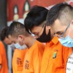 Polisi Bongkar Pesta Seks Sesama Jenis