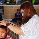 Isye Berikan Jasa Potong Rambut Gratis Bagi Panti Asuhan