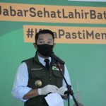 Ridwan Kamil Tandatangani Pergub PSBB Wilayah Jawa Barat