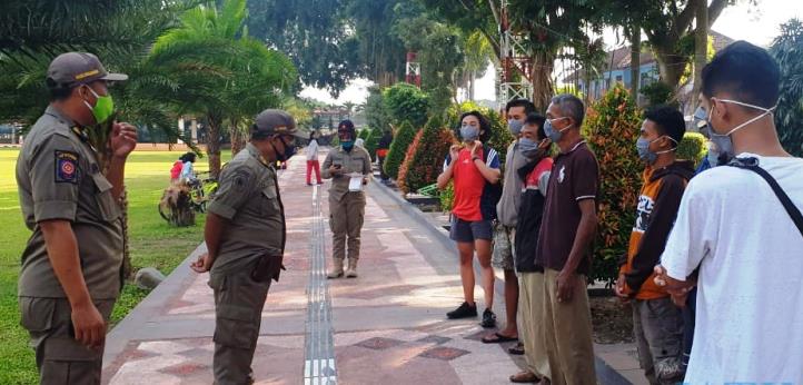 Pemkot Bandung Bakal Sanksi Berat Pelanggar Protokol Kesehatan Pemkot Bandung Bakal Sanksi Berat Pelanggar Protokol Kesehatan