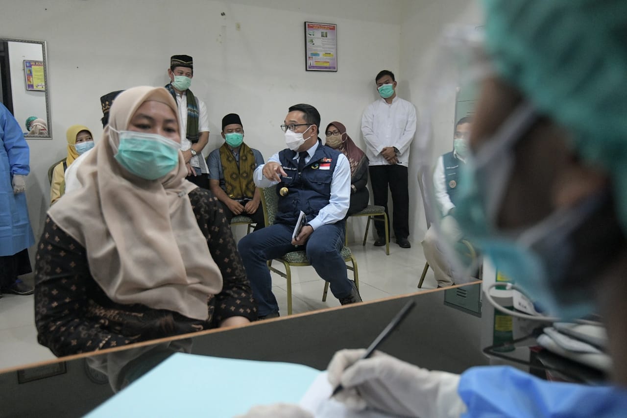 Depok Lakukan Simulasi Pemberian Vaksin COVID-19, Ridwan Kamil Pantau Langsung