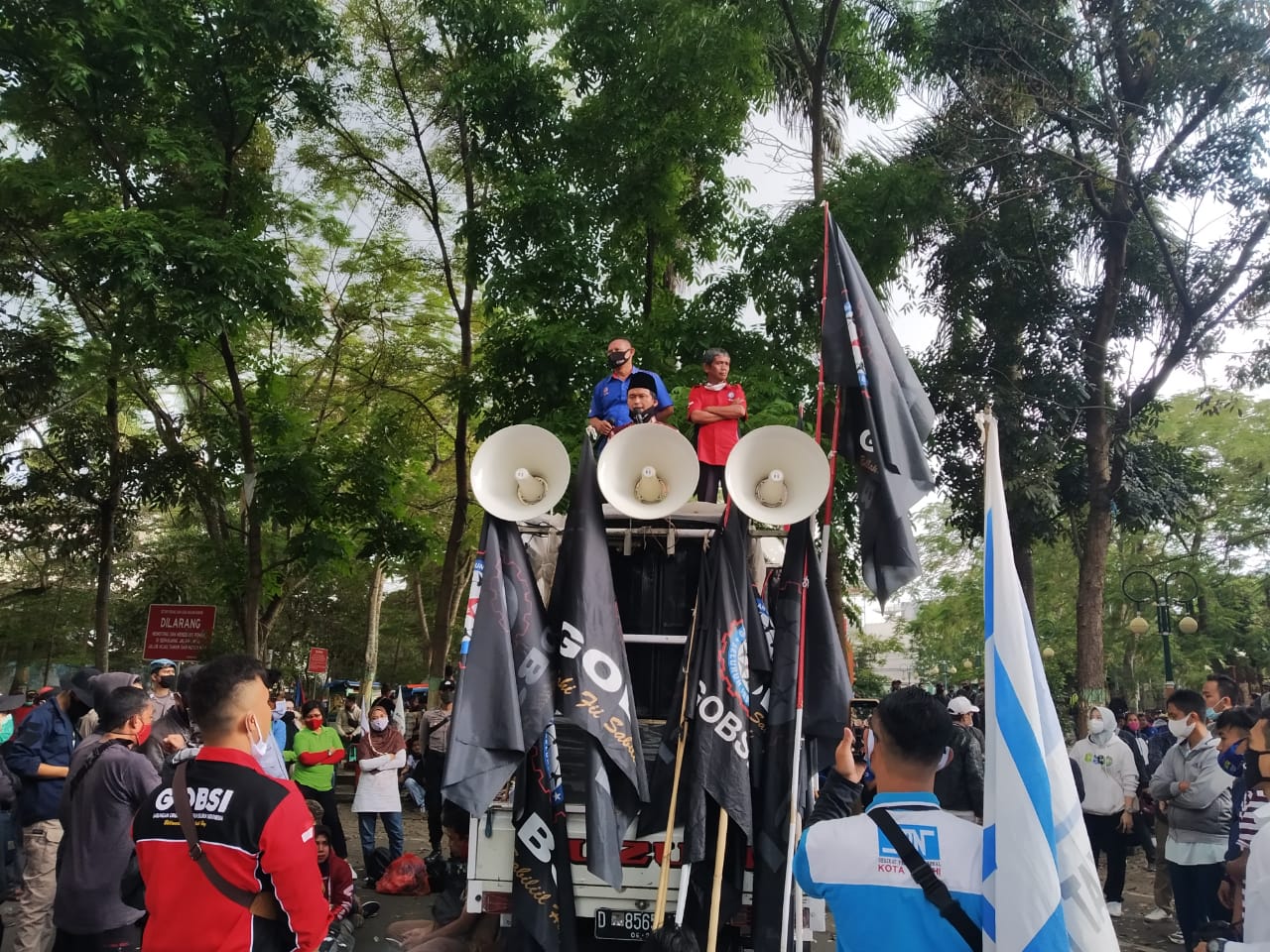 Aksi Unjuk Rasa Ribuan Buruh di Cimahi Tidak Hiraukan Masa Pandemi Covid-19