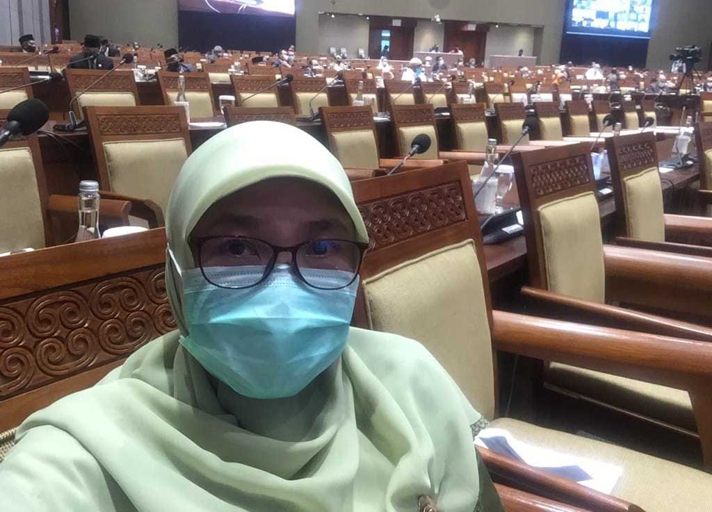 Pemerintah Tidak Terbuka Terkait RUU Cipta Kerja, Sehingga Banyak Misinformasi Pemerintah Tidak Terbuka Terkait RUU Cipta Kerja, Sehingga Banyak Misinformasi