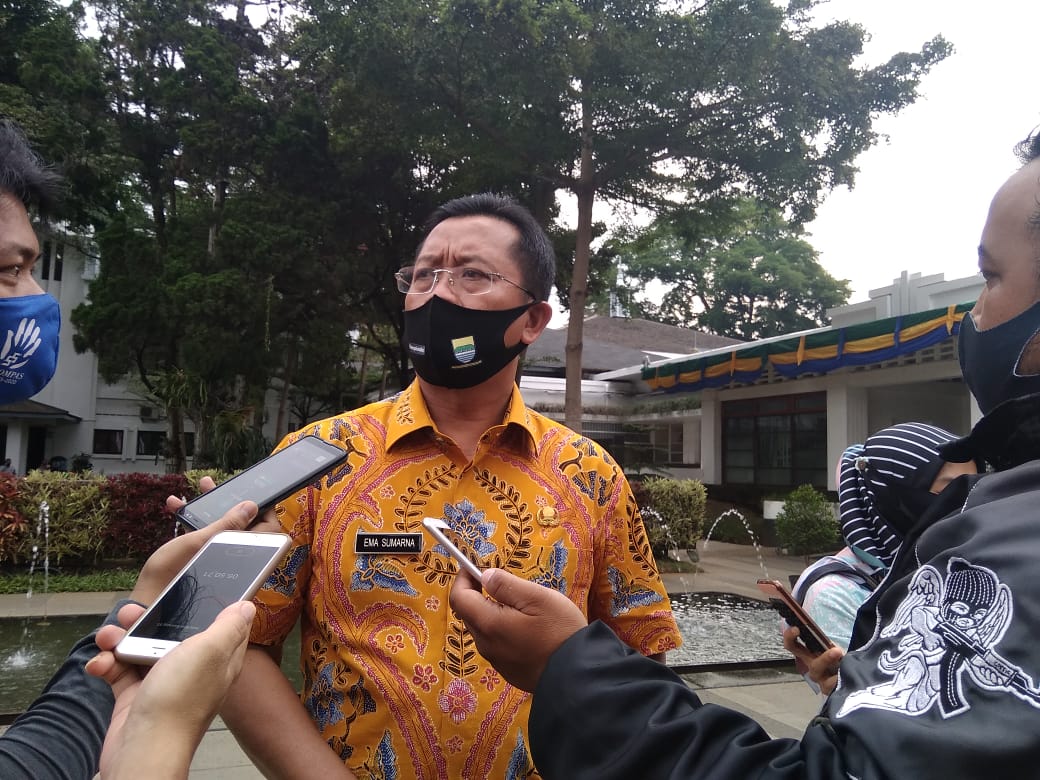 Sekda Kota Bandung Dituding Tidak Melakukan Koordinasi Terkait Penerapan PSBM oleh Forum RW
