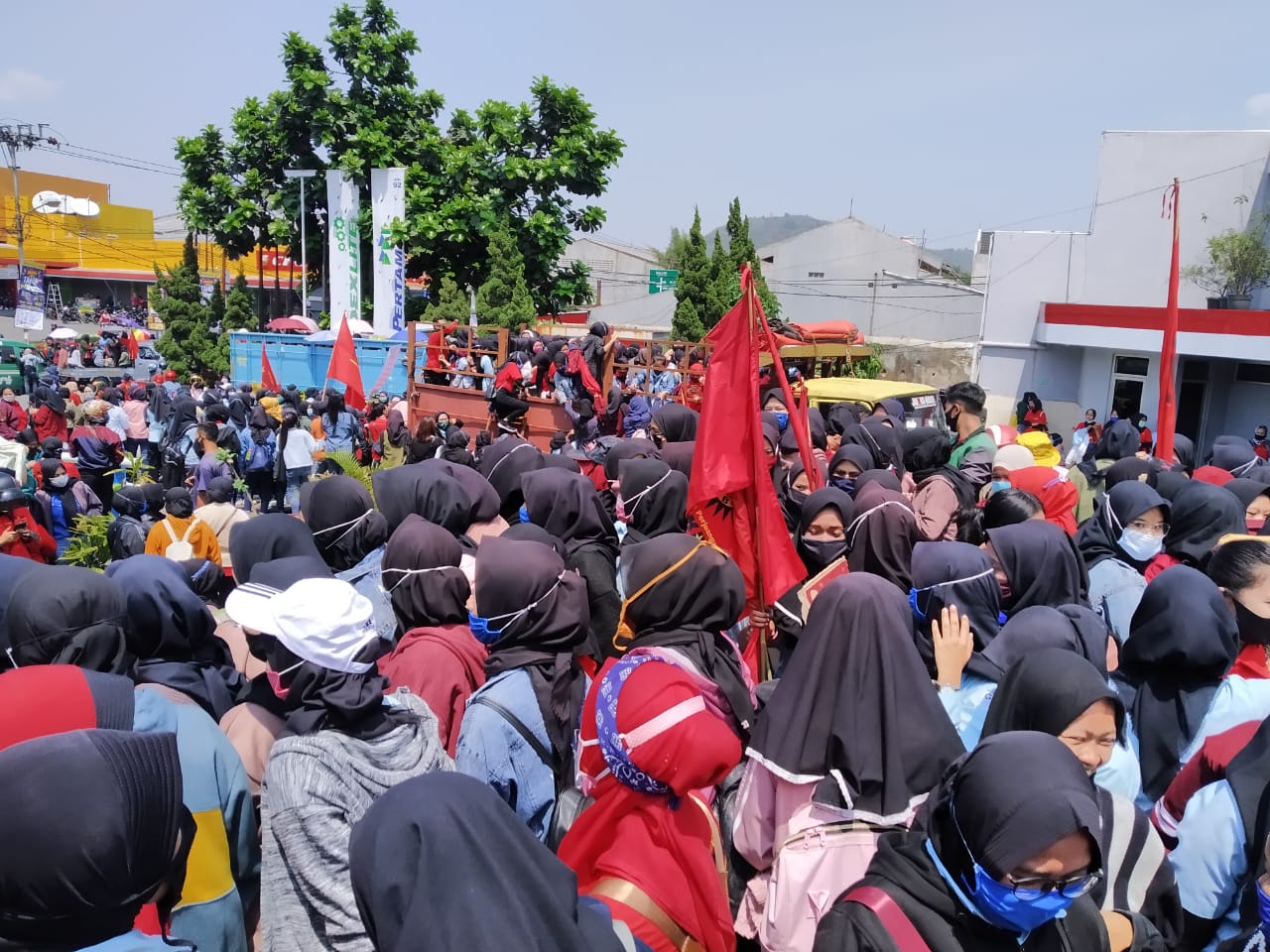 Ngeri! Demo Tolak UU Omnibus Law Bisa Menimbulkan Kluster Baru