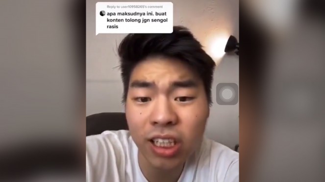 Kenneth William Lecehkan Masjid di Bandung dengan Konten Hoax Setel Lagu Dugem