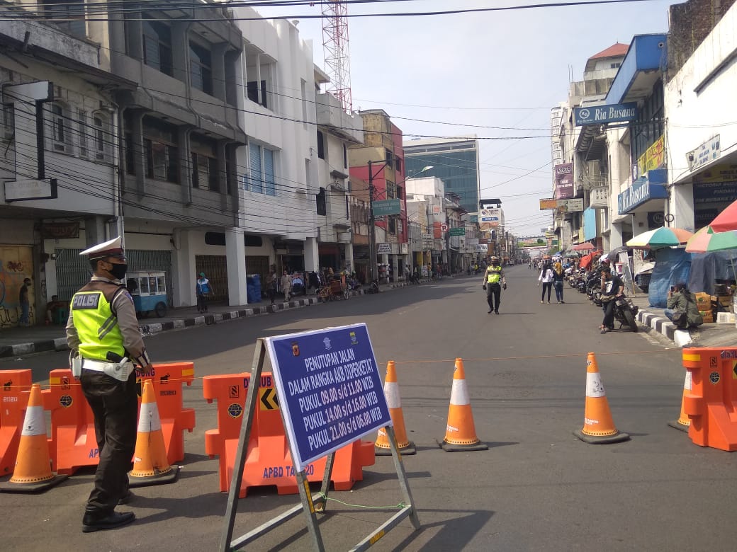 Jelang Tahun Baru Aparat Gabungan Lakukan Pembatasan Akses Masuk ke Kota Bandung