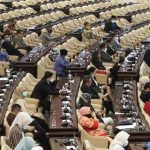 DPR Ngotot Sahkan RUU Omnibus Law, Demokrat Walk Out