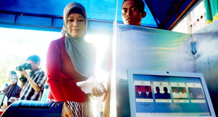 E-Voting Pilkada Ditentang