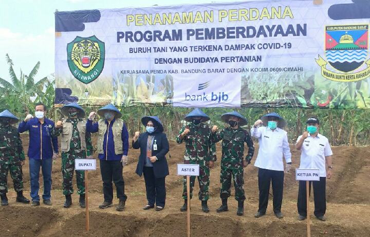 bank bjb Dukung Pemberdayaan Petani di Kabupaten Bandung Barat bank bjb Dukung Pemberdayaan Petani di Kabupaten Bandung Barat