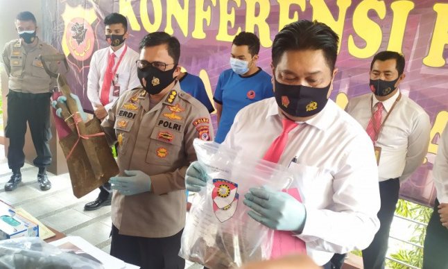 Polda Jabar Tetapkan Tujuh Tersangka Penganiaya Polisi saat Demo di Bandung