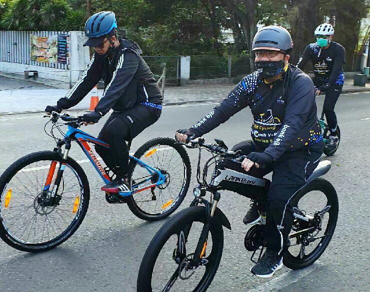 Hujan Hadiah dan Keseruan Warnai bjb Cycling DigiCash V-Ride Series 5 Hujan Hadiah dan Keseruan Warnai bjb Cycling DigiCash V-Ride Series 5