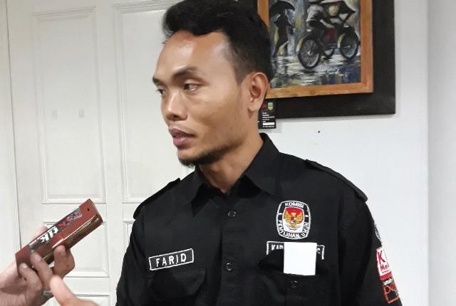 KPU Karawang Fasilitasi Empat Jenis APK Paslon KPU Karawang Fasilitasi Empat Jenis APK Paslon