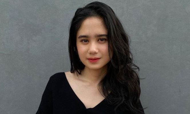 Tissa Biasni Isi Waktu Luang dengan Menulis Buku