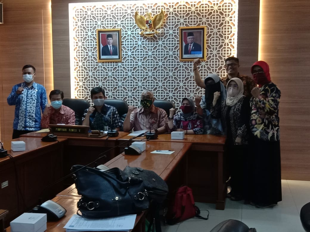 Ratusan Guru Honorer Minta Status Menjadi Tenaga PPPK