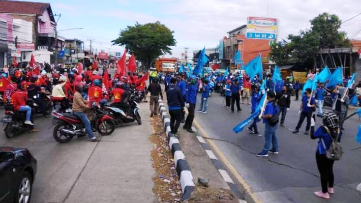 Buruh Ancam Mogok Nasional