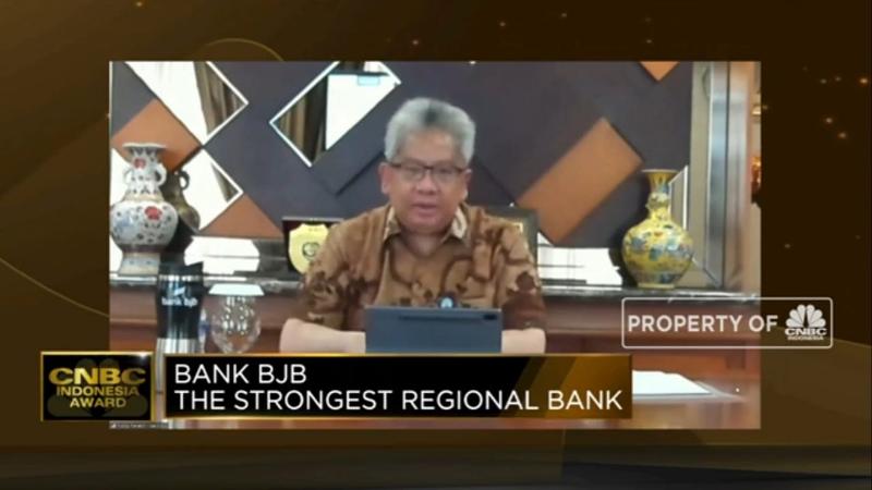 Rapor Kinerja Istimewa Hantarkan bank bjb Raih Penghargaan The Strongest Regional Bank Rapor Kinerja Istimewa Hantarkan bank bjb Raih Penghargaan The Strongest Regional Bank