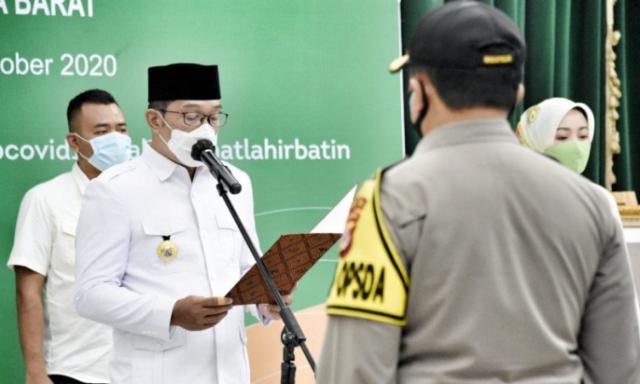 Ridwan Kamil Kukuhkan Komite Kebijakan Penanganan COVID-19 Jabar Ridwan Kamil Kukuhkan Komite Kebijakan Penanganan COVID-19 Jabar