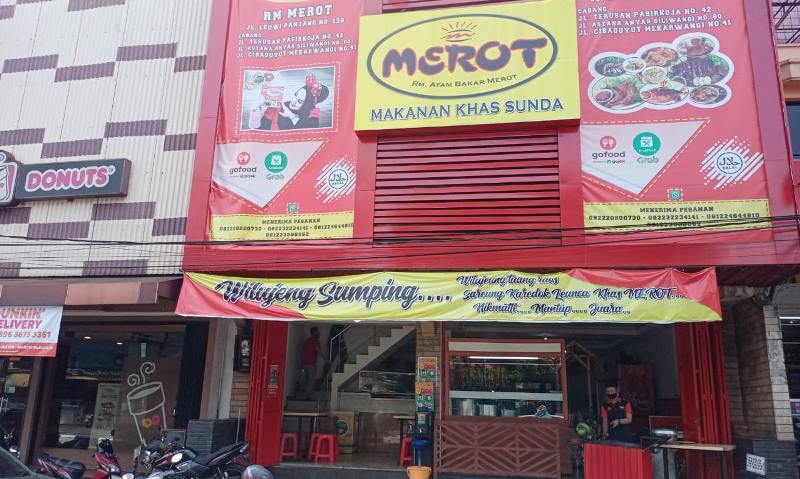 RM Merot Rumah Makan Khas Sunda Berkonsep "Abragan"