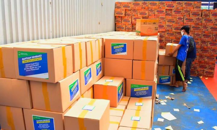 Selewengkan Bansos, Tempuh Jalur Hukum