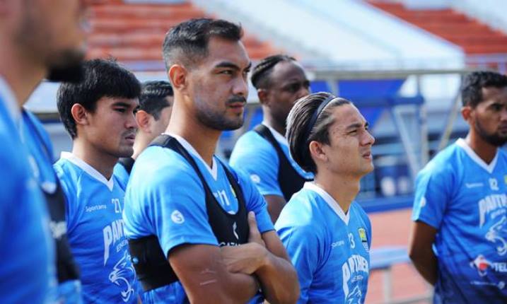 Psikologis Pemain Mulai Terganggu, Kapten Persib Minta Kejelasan Kompetisi