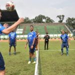 Robert: Manusiawi, Pemain Berkeluh Kesah Karena Liga Ditunda