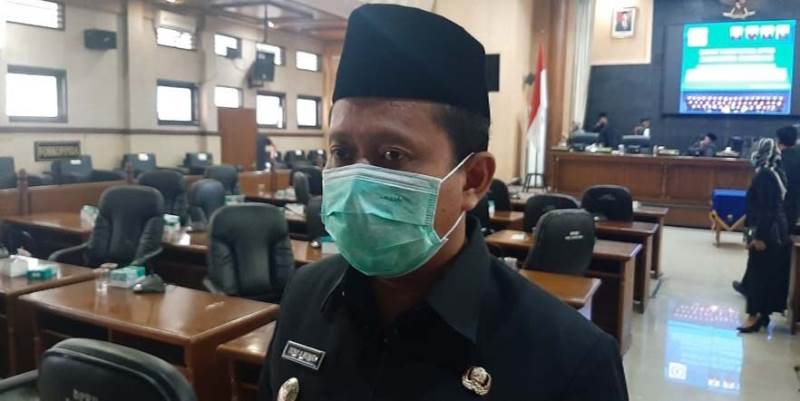 Dewan Ketuk APBD Kabupaten Sumedang Rp 2,1 Triliun Dewan Ketuk APBD Kabupaten Sumedang Rp 2,1 Triliun